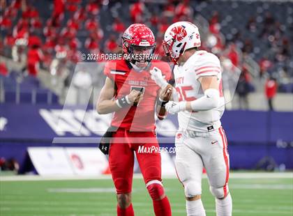 Thumbnail 2 in Cedar Hill vs. Katy (UIL 6A Division 2 Final) photogallery.