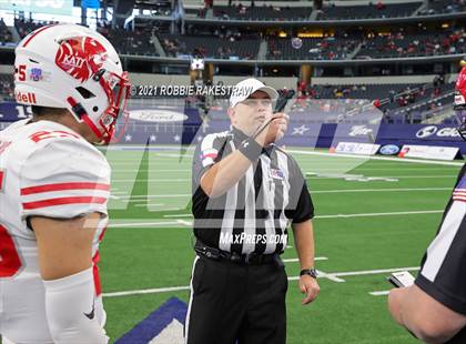 Thumbnail 3 in Cedar Hill vs. Katy (UIL 6A Division 2 Final) photogallery.