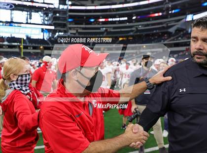 Thumbnail 1 in Cedar Hill vs. Katy (UIL 6A Division 2 Final) photogallery.
