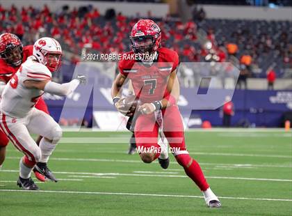 Thumbnail 2 in Cedar Hill vs. Katy (UIL 6A Division 2 Final) photogallery.