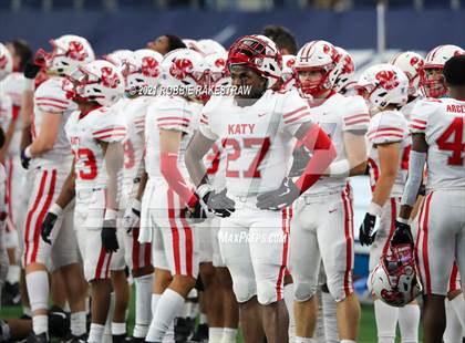 Thumbnail 2 in Cedar Hill vs. Katy (UIL 6A Division 2 Final) photogallery.