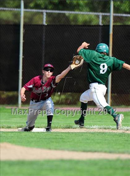 Thumbnail 3 in North Haven vs. Maloney (CIAC Class L 1st Round) photogallery.