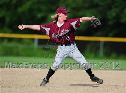 Thumbnail 3 in North Haven vs. Maloney (CIAC Class L 1st Round) photogallery.