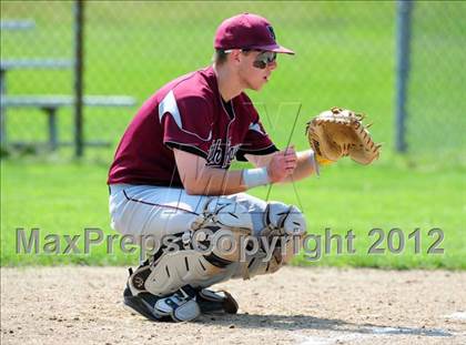 Thumbnail 3 in North Haven vs. Maloney (CIAC Class L 1st Round) photogallery.