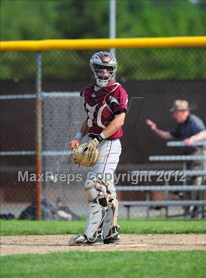 Thumbnail 3 in North Haven vs. Maloney (CIAC Class L 1st Round) photogallery.