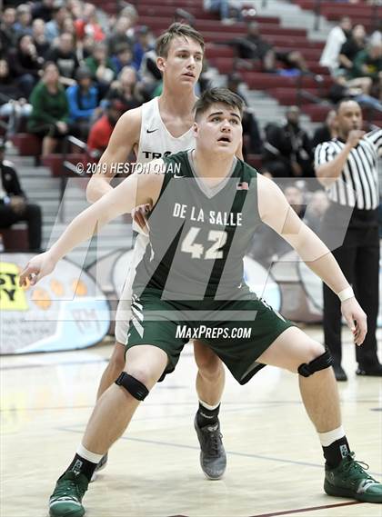 Thumbnail 2 in Oak Ridge vs. De La Salle (Rancho Mirage Holiday Invitational) photogallery.