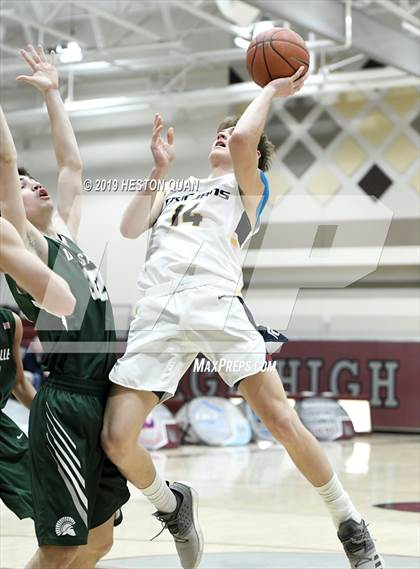 Thumbnail 3 in Oak Ridge vs. De La Salle (Rancho Mirage Holiday Invitational) photogallery.