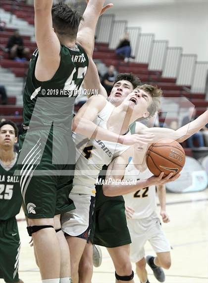 Thumbnail 1 in Oak Ridge vs. De La Salle (Rancho Mirage Holiday Invitational) photogallery.