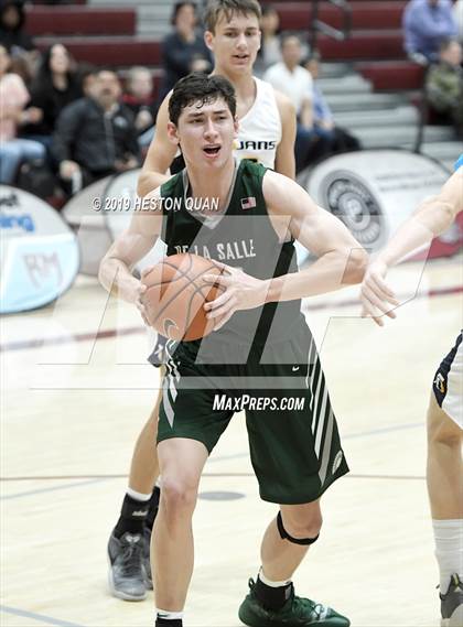 Thumbnail 1 in Oak Ridge vs. De La Salle (Rancho Mirage Holiday Invitational) photogallery.