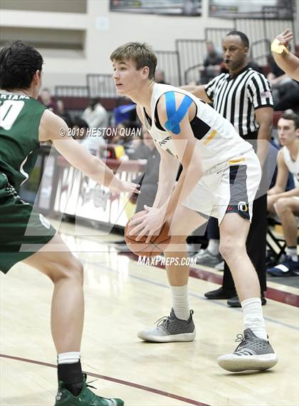 Thumbnail 1 in Oak Ridge vs. De La Salle (Rancho Mirage Holiday Invitational) photogallery.