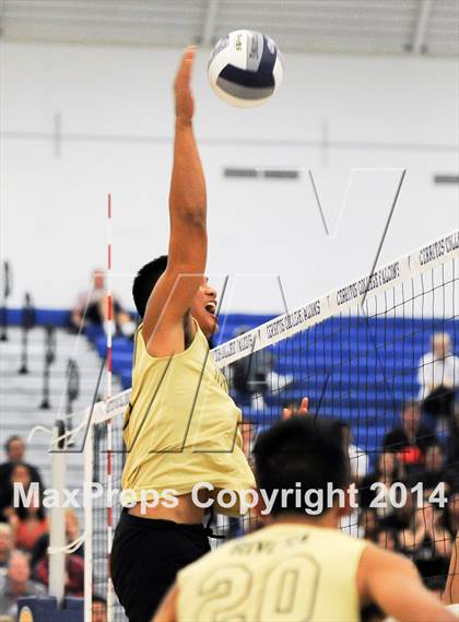 Thumbnail 1 in Cathedral vs. Bishop Montgomery (CIF SS D4 Final) photogallery.