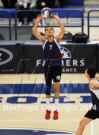 Thumbnail 3 in Cathedral vs. Bishop Montgomery (CIF SS D4 Final) photogallery.