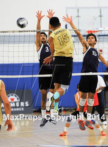 Thumbnail 2 in Cathedral vs. Bishop Montgomery (CIF SS D4 Final) photogallery.