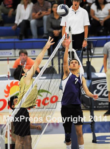 Thumbnail 3 in Cathedral vs. Bishop Montgomery (CIF SS D4 Final) photogallery.