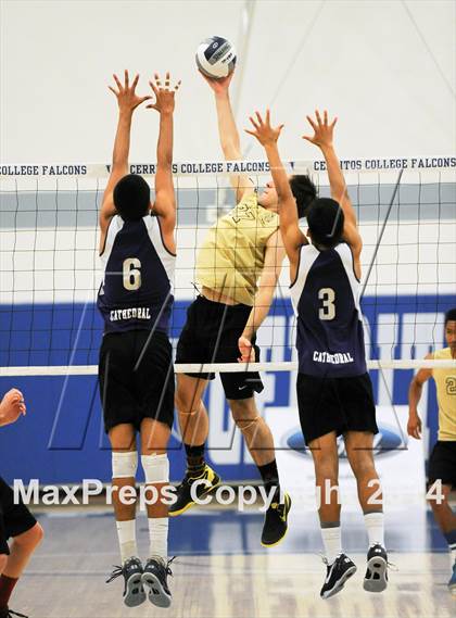 Thumbnail 2 in Cathedral vs. Bishop Montgomery (CIF SS D4 Final) photogallery.