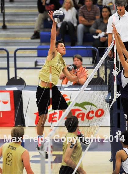 Thumbnail 1 in Cathedral vs. Bishop Montgomery (CIF SS D4 Final) photogallery.