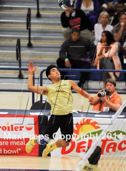 Thumbnail 3 in Cathedral vs. Bishop Montgomery (CIF SS D4 Final) photogallery.