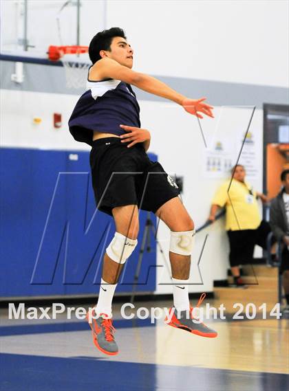 Thumbnail 2 in Cathedral vs. Bishop Montgomery (CIF SS D4 Final) photogallery.