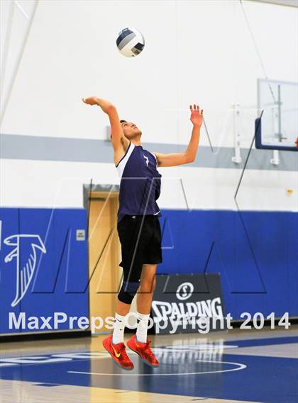 Thumbnail 3 in Cathedral vs. Bishop Montgomery (CIF SS D4 Final) photogallery.