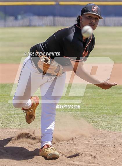 Thumbnail 2 in Superior vs Desert Heights (AIA 1A Championship Round 1) photogallery.