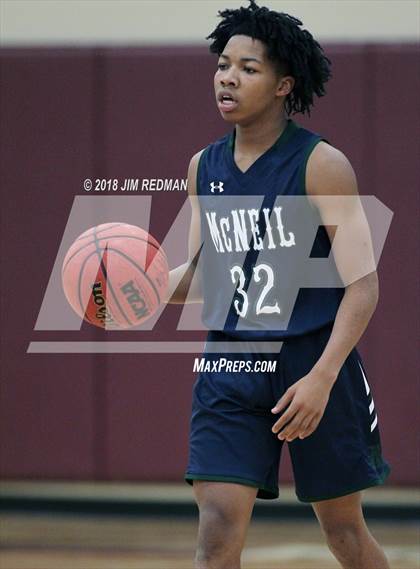 Thumbnail 2 in McNeil @ Round Rock photogallery.