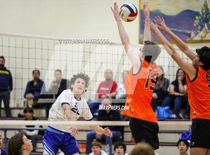 Thumbnail 2 in Thornton vs. Greeley Central photogallery.
