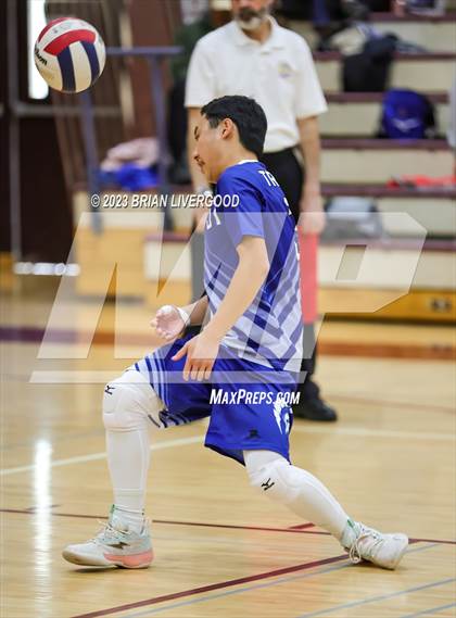 Thumbnail 1 in Thornton vs. Greeley Central photogallery.