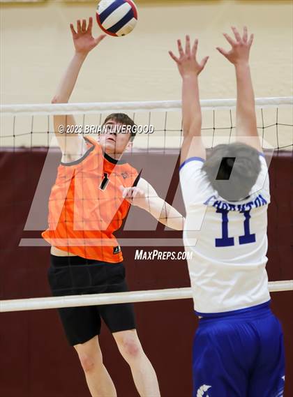 Thumbnail 3 in Thornton vs. Greeley Central photogallery.