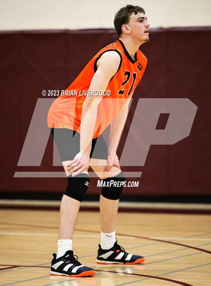 Thumbnail 1 in Thornton vs. Greeley Central photogallery.