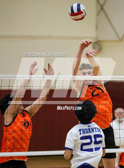 Thumbnail 2 in Thornton vs. Greeley Central photogallery.