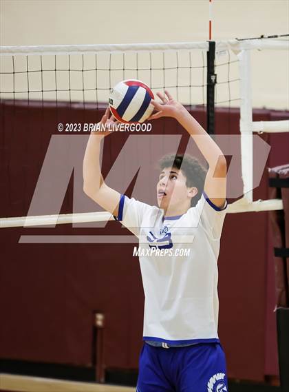 Thumbnail 2 in Thornton vs. Greeley Central photogallery.