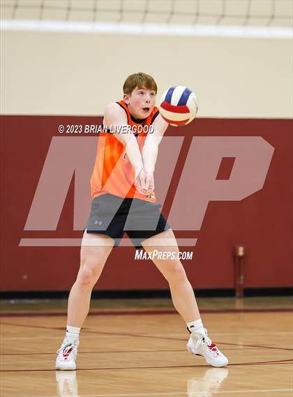 Thumbnail 1 in Thornton vs. Greeley Central photogallery.