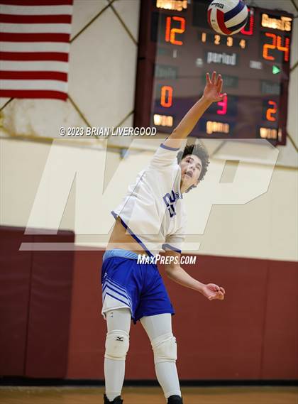 Thumbnail 2 in Thornton vs. Greeley Central photogallery.