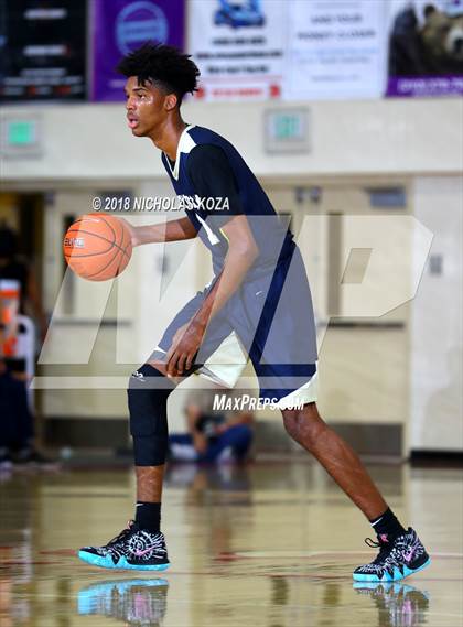 Thumbnail 3 in Santa Margarita vs. Notre Dame (SO) (Ryse Williams Pac Shores Tournament) photogallery.