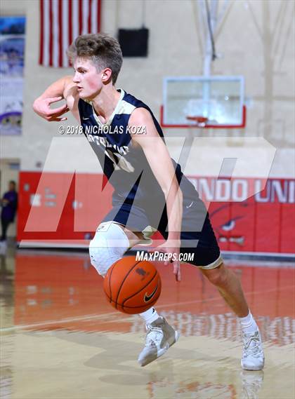 Thumbnail 3 in Santa Margarita vs. Notre Dame (SO) (Ryse Williams Pac Shores Tournament) photogallery.