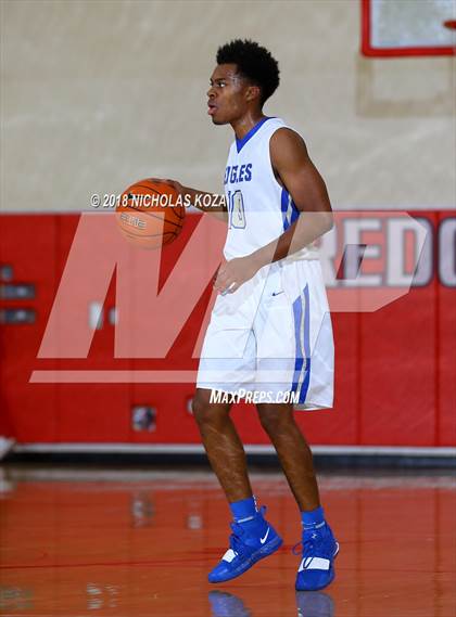 Thumbnail 1 in Santa Margarita vs. Notre Dame (SO) (Ryse Williams Pac Shores Tournament) photogallery.