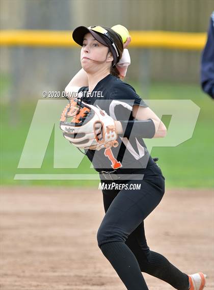 Thumbnail 3 in Douglas vs. Oakdale (Pre-Season T.O.C.) photogallery.