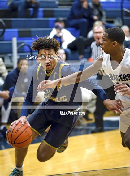 Thumbnail 2 in Althoff Catholic vs. Belleville East photogallery.