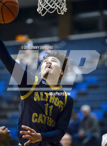 Thumbnail 1 in Althoff Catholic vs. Belleville East photogallery.