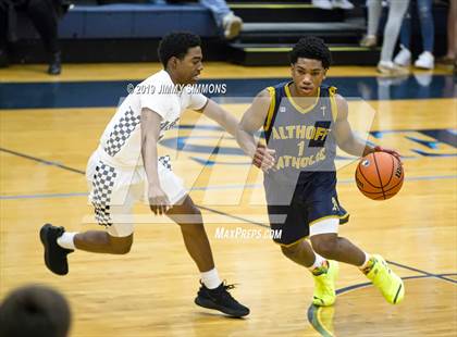 Thumbnail 3 in Althoff Catholic vs. Belleville East photogallery.