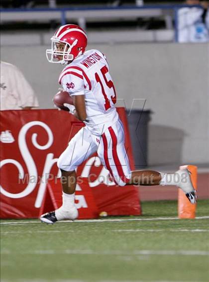 Thumbnail 3 in Carson vs. Mater Dei photogallery.