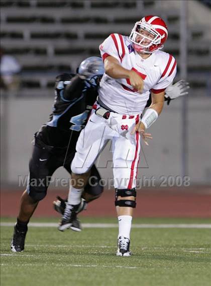 Thumbnail 2 in Carson vs. Mater Dei photogallery.