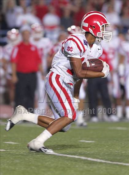 Thumbnail 2 in Carson vs. Mater Dei photogallery.
