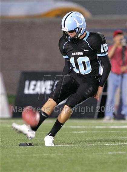 Thumbnail 3 in Carson vs. Mater Dei photogallery.