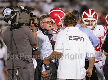 Thumbnail 3 in Carson vs. Mater Dei photogallery.
