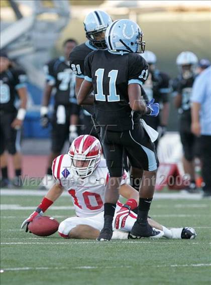 Thumbnail 3 in Carson vs. Mater Dei photogallery.