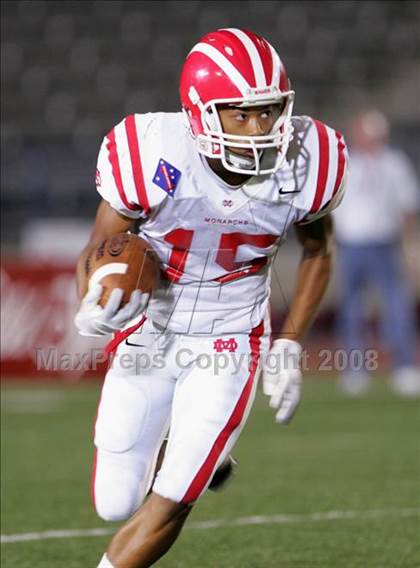 Thumbnail 3 in Carson vs. Mater Dei photogallery.