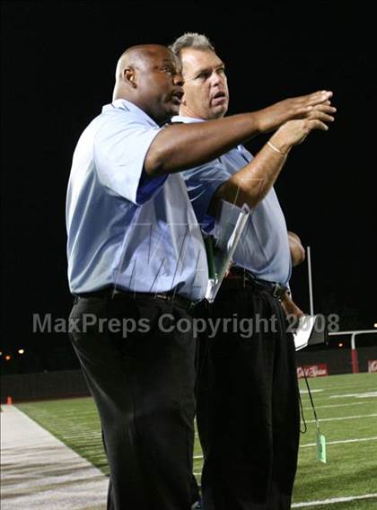Thumbnail 2 in Carson vs. Mater Dei photogallery.