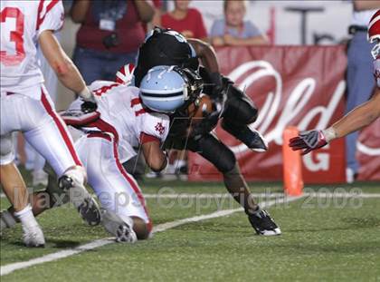 Thumbnail 3 in Carson vs. Mater Dei photogallery.