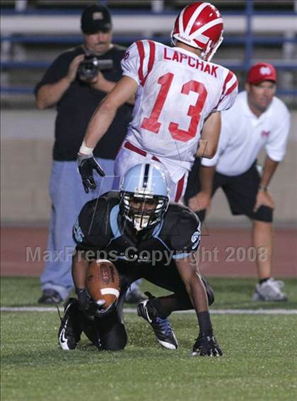 Thumbnail 1 in Carson vs. Mater Dei photogallery.